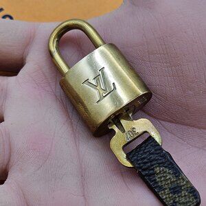 LV Padlock and Key set #307